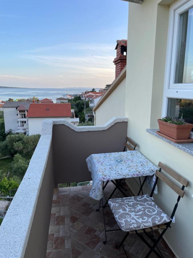 Appartement Penthouse Damjan à Banjol Extérieur photo